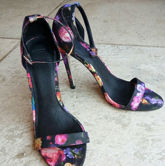 Host Pick🔥ASOS Halcyon Floral Heeled Sandals🔥 - Picture 3 of 8